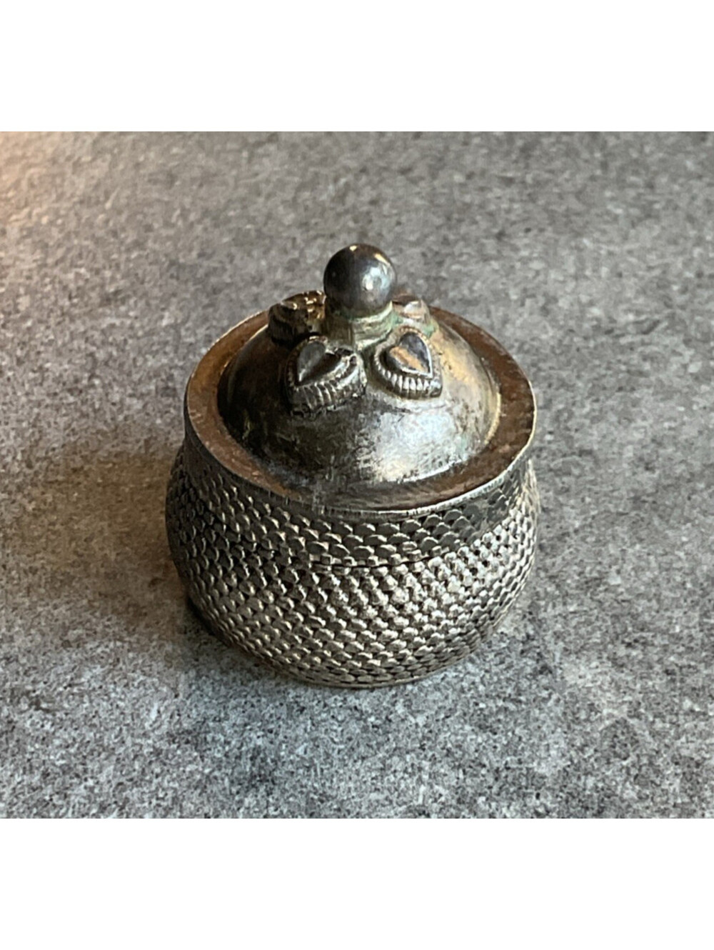 Decorated Silver Antique Keepsake Box Container 30mm X 30mm Bin I